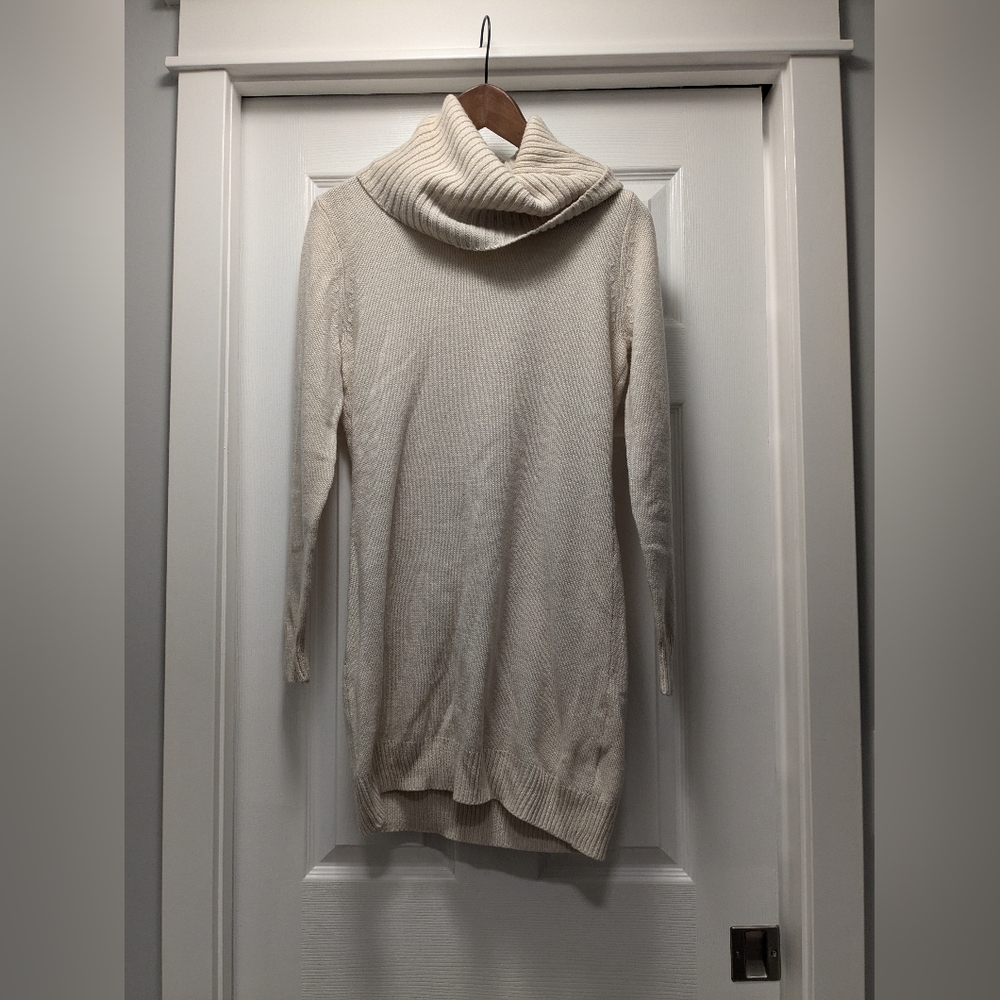 H&M off-white size medium turtleneck sweater dress tunic